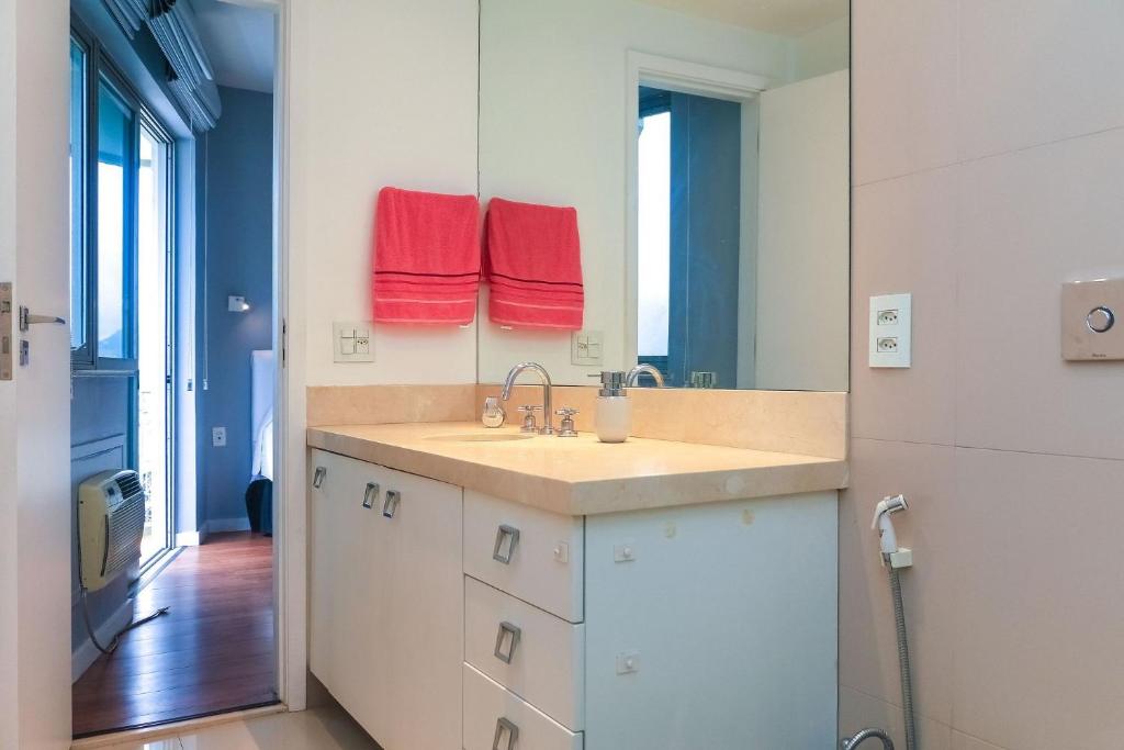  Charmoso Apartamento no Leblon