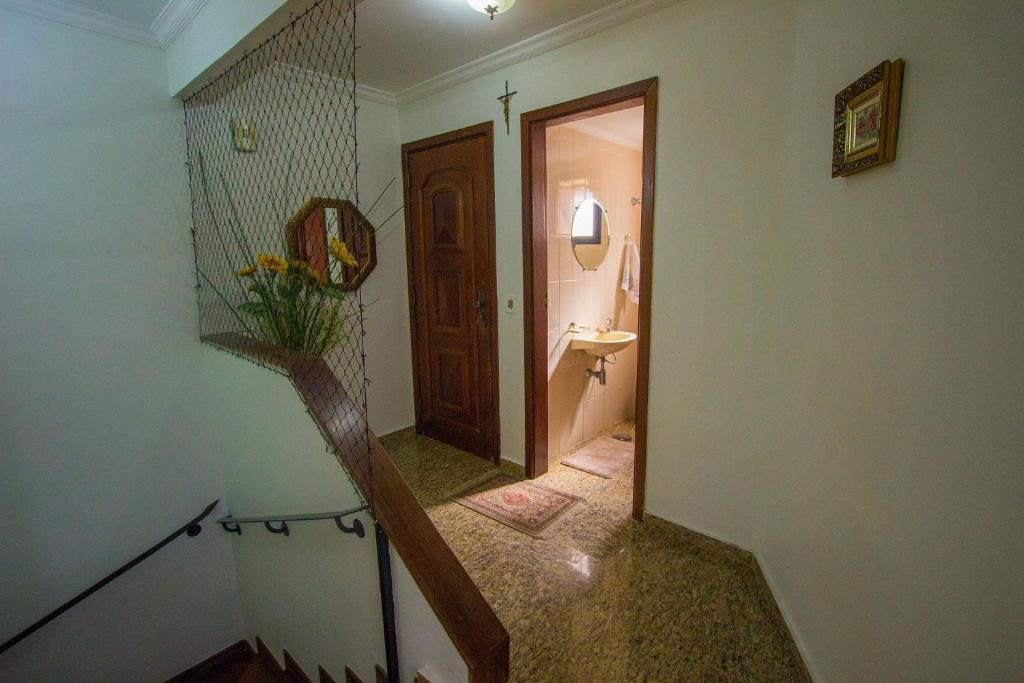  Conforto e ótima infraestrutura no Guarujá Praia da Enseada