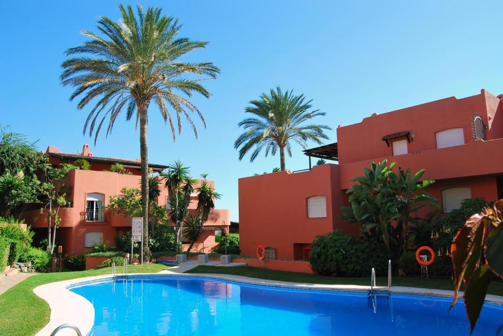 Apartamento Alvarito Playa, Marbella, Spain - Booking.com