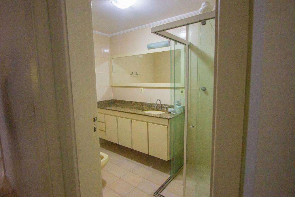  Conforto e ótima infraestrutura no Guarujá Praia da Enseada