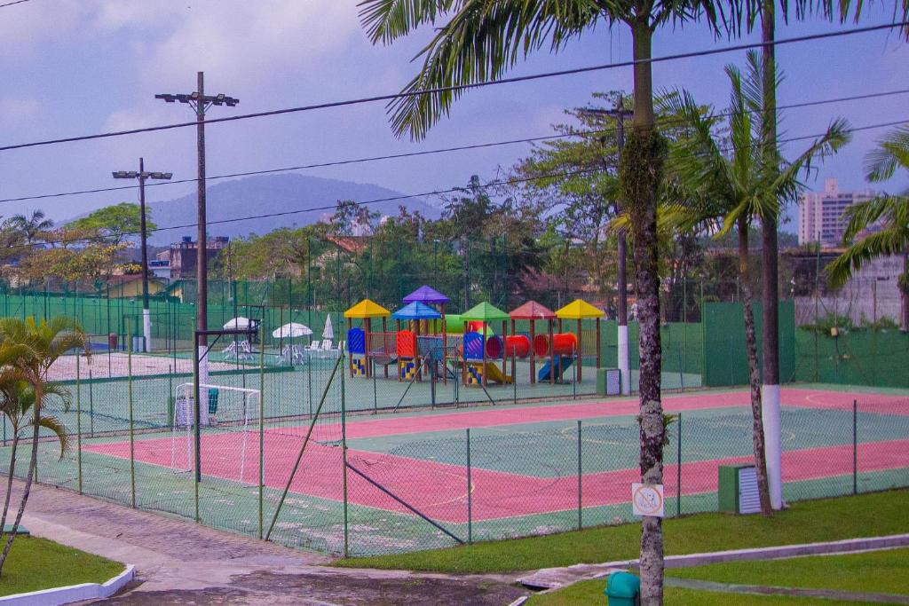  Conforto e ótima infraestrutura no Guarujá Praia da Enseada