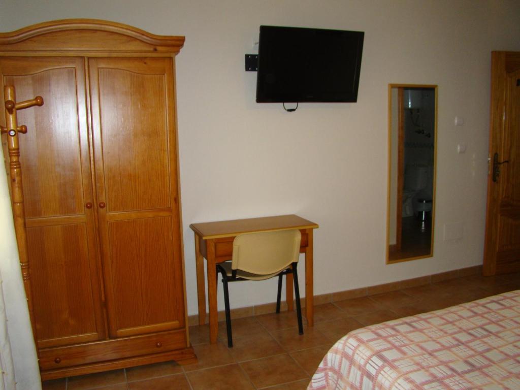TV a/nebo společenská místnost v ubytování El Cordobés , alojamiento y habitaciones