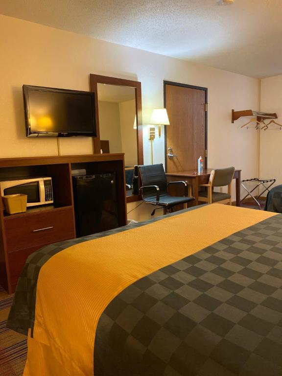 Americas Best Value Inn Champaign - Habitación Con 2 Camas Grandes - No Fumadores