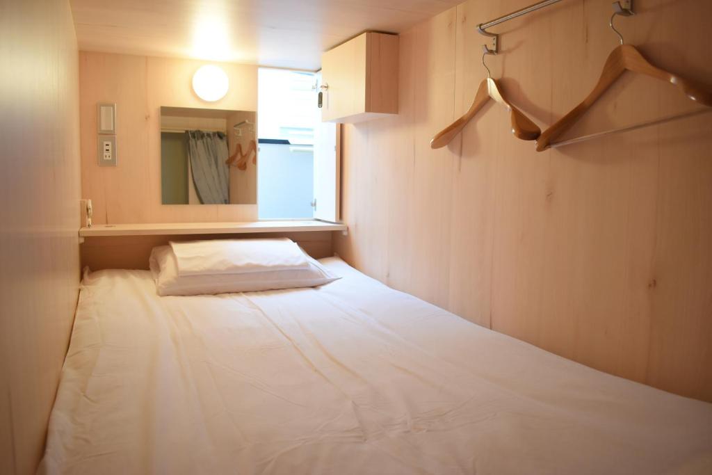 TOKYO-W-INN Asakusa - Bunk Bed In 8-Bed Mixed Dormitory Room (2F)
