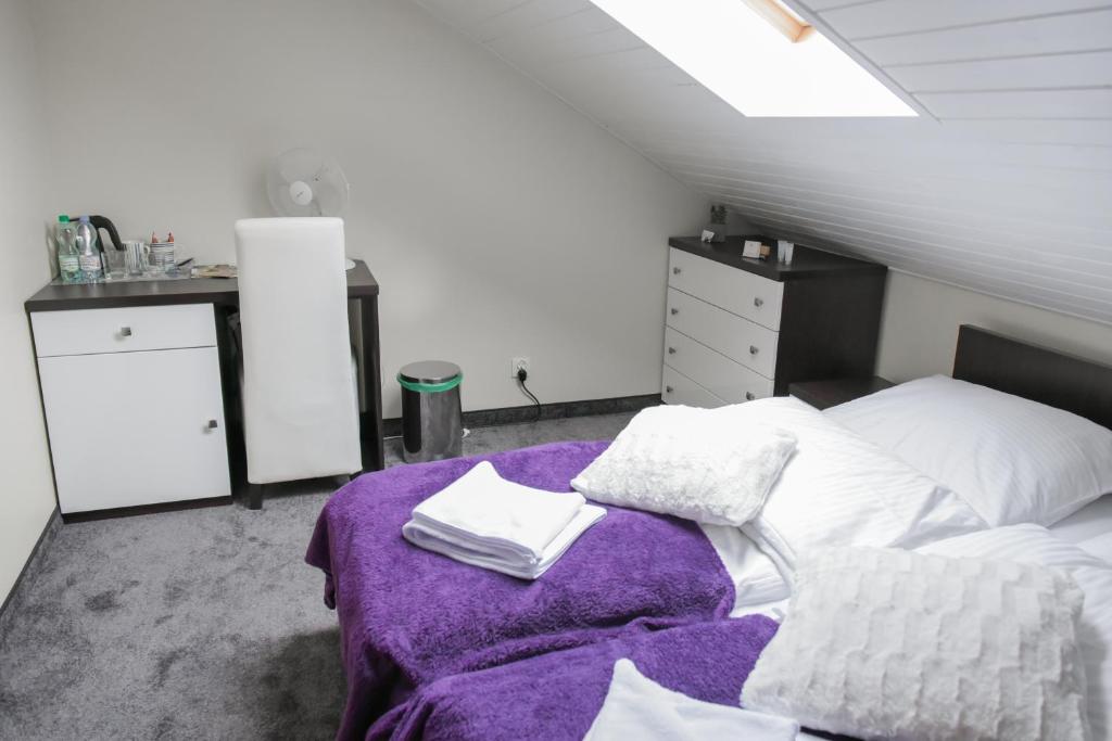 Rajska Oaza - Standard Double Room With Shared Bathroom