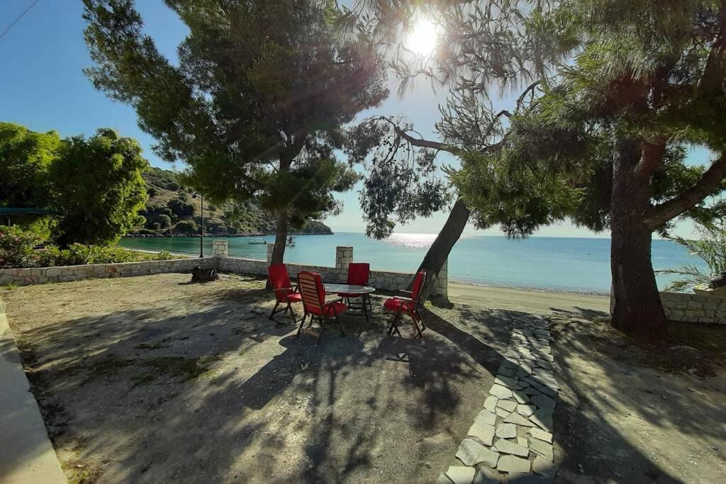 Booking.com: Παραθεριστική κατοικία Σπίτι μπροστά στη θάλασσα , Γύθειο,  Ελλάδα . Κάντε κράτηση ξενοδοχείου τώρα!