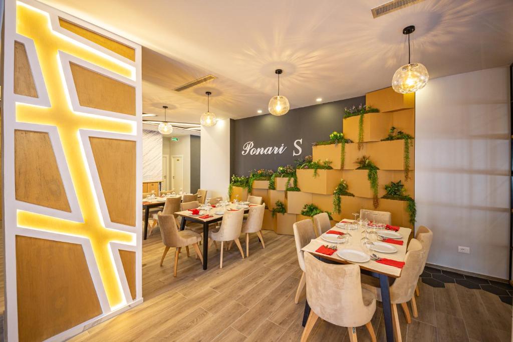 Posezení v ubytování Ponari S Hotel