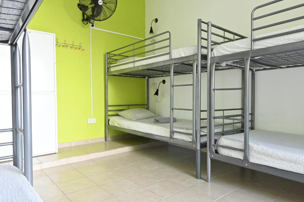 Postel nebo postele na pokoji v ubytování Lemongrass Hostel