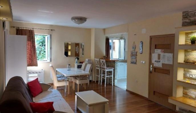 Kuchyň nebo kuchyňský kout v ubytování Lilian Apartments
