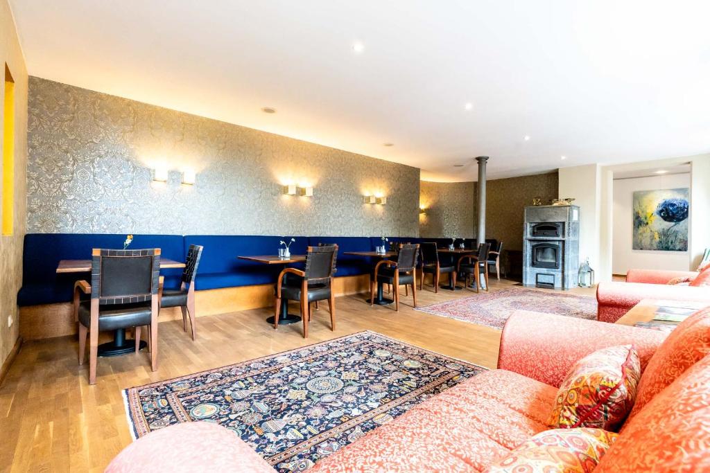Posezení v ubytování SEINZ Wisdom Resort - Bio-Hotel vegan-vegetarisch