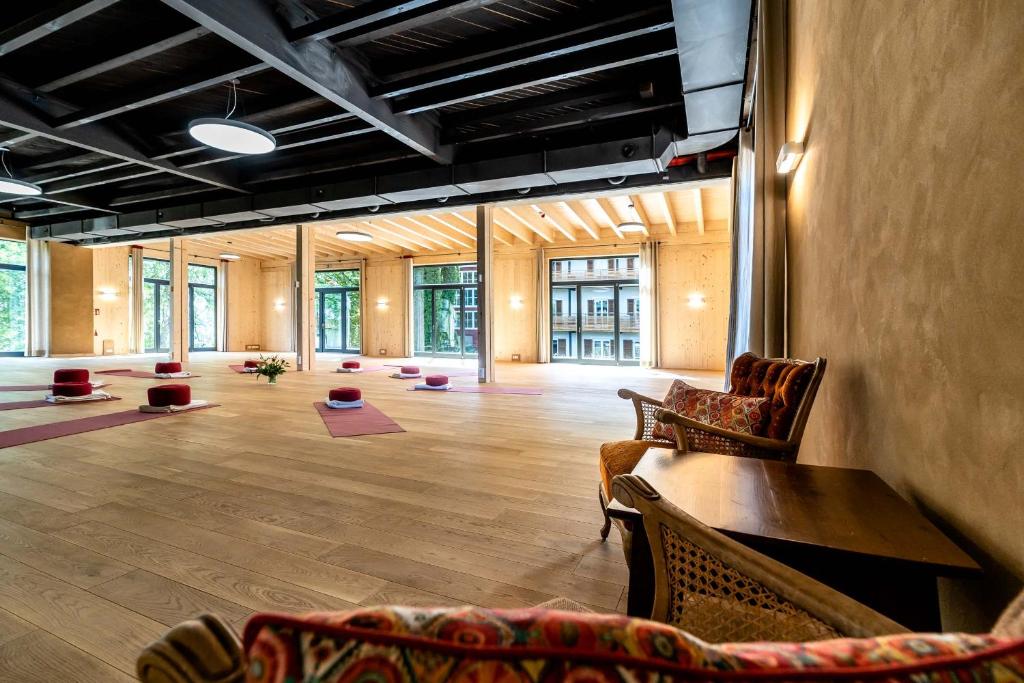 Posezení v ubytování SEINZ Wisdom Resort - Bio-Hotel vegan-vegetarisch