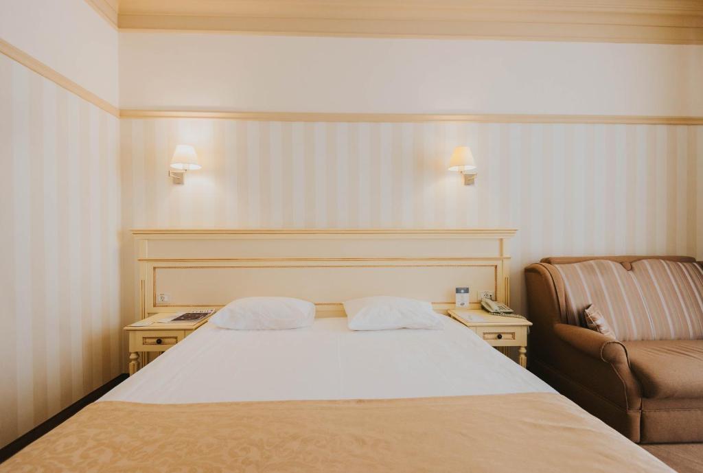 Premier Geneva Hotel - Premier Double Or Twin Room