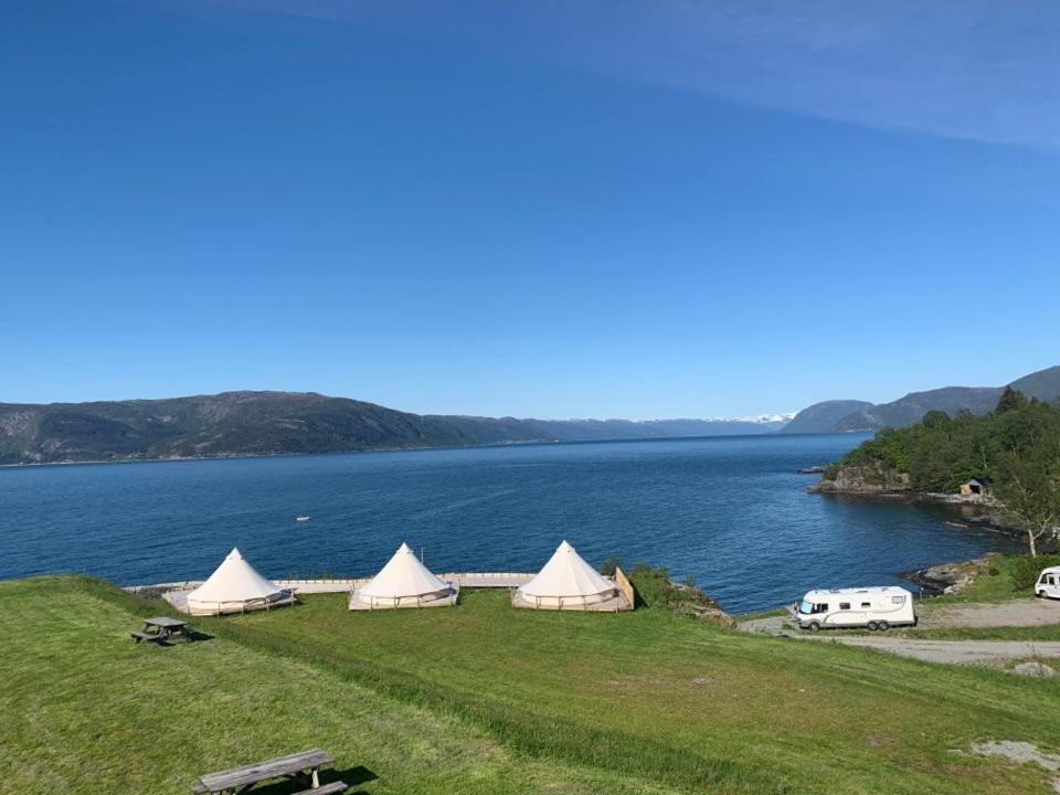 high tech tents Coody Größe:15 cm / S Halbe Avocado im Wasser. 7.7 piece TPU inflatable tube