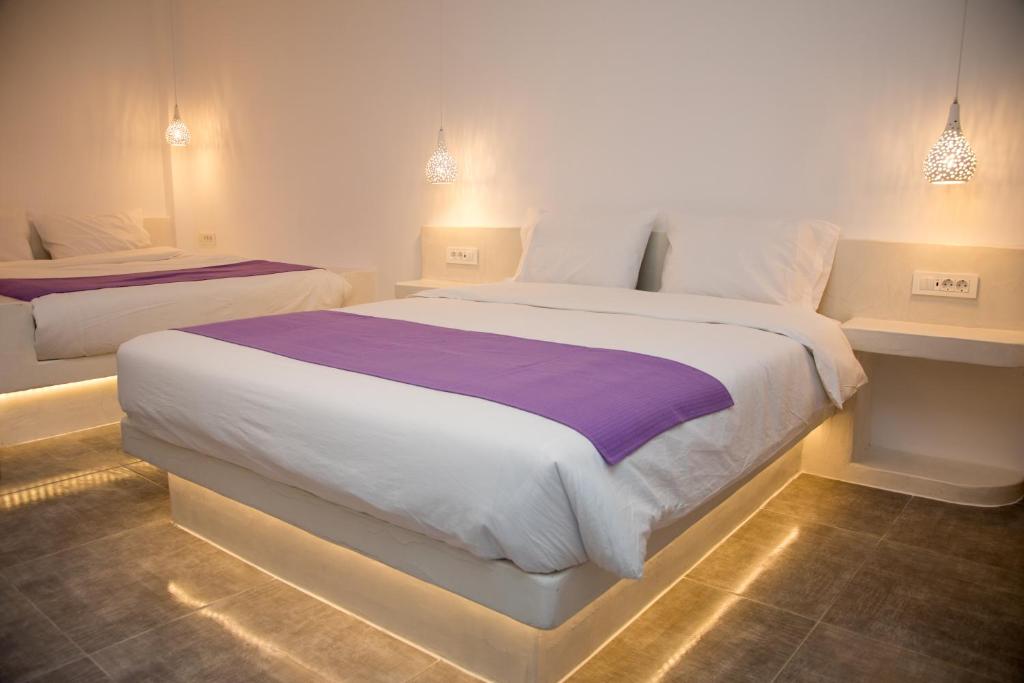 Markakis Studios Fira Town - 19