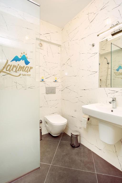 Larimar Suite Hotel - 12