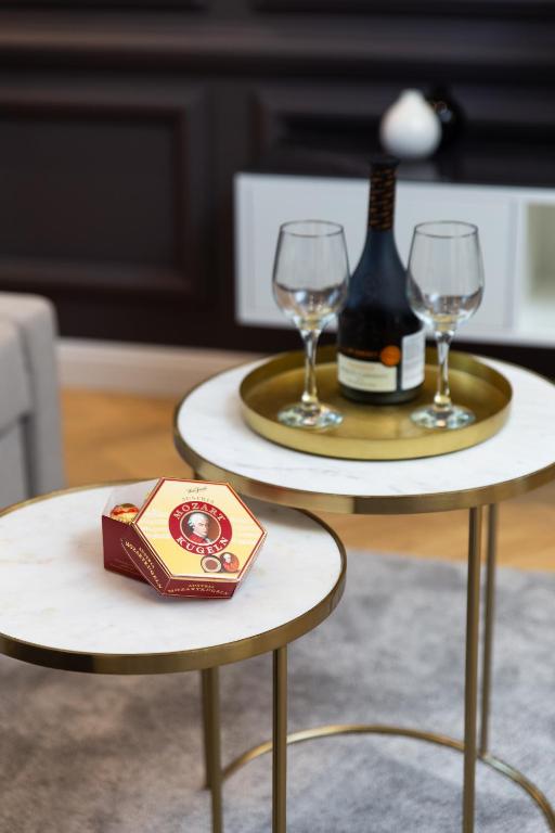 Luxury Number 1 Apartments - 18