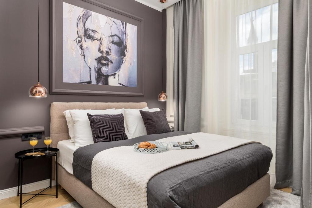 Luxury Number 1 Apartments - 9