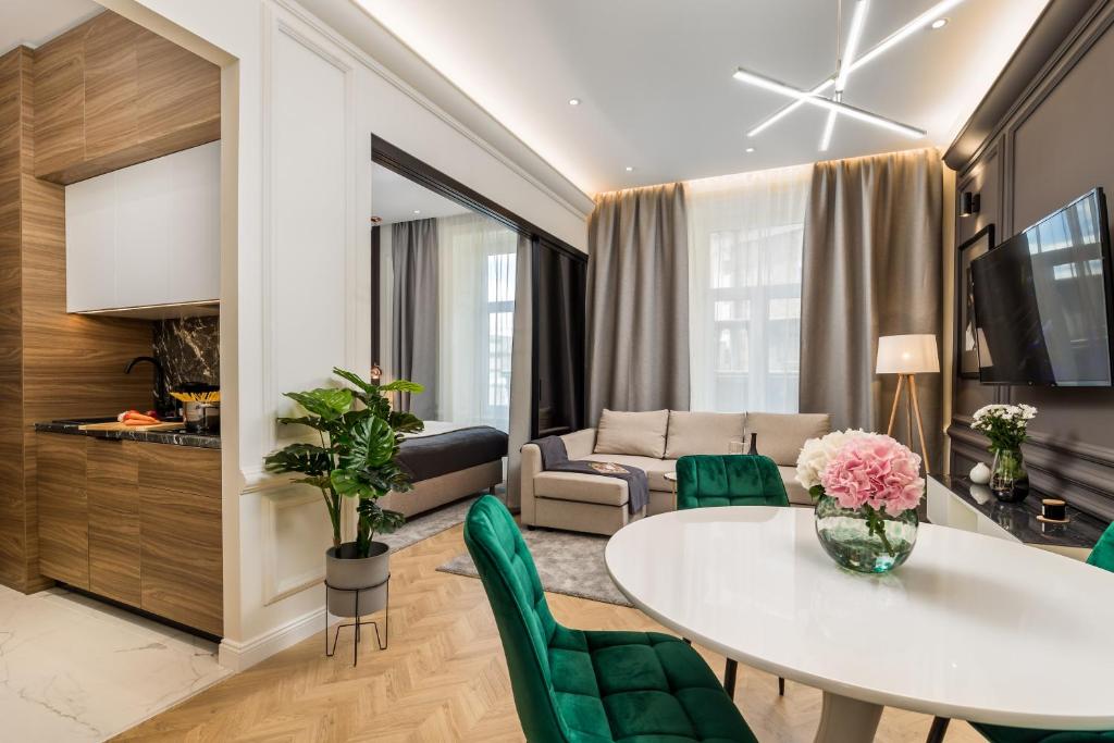 Luxury Number 1 Apartments - 2