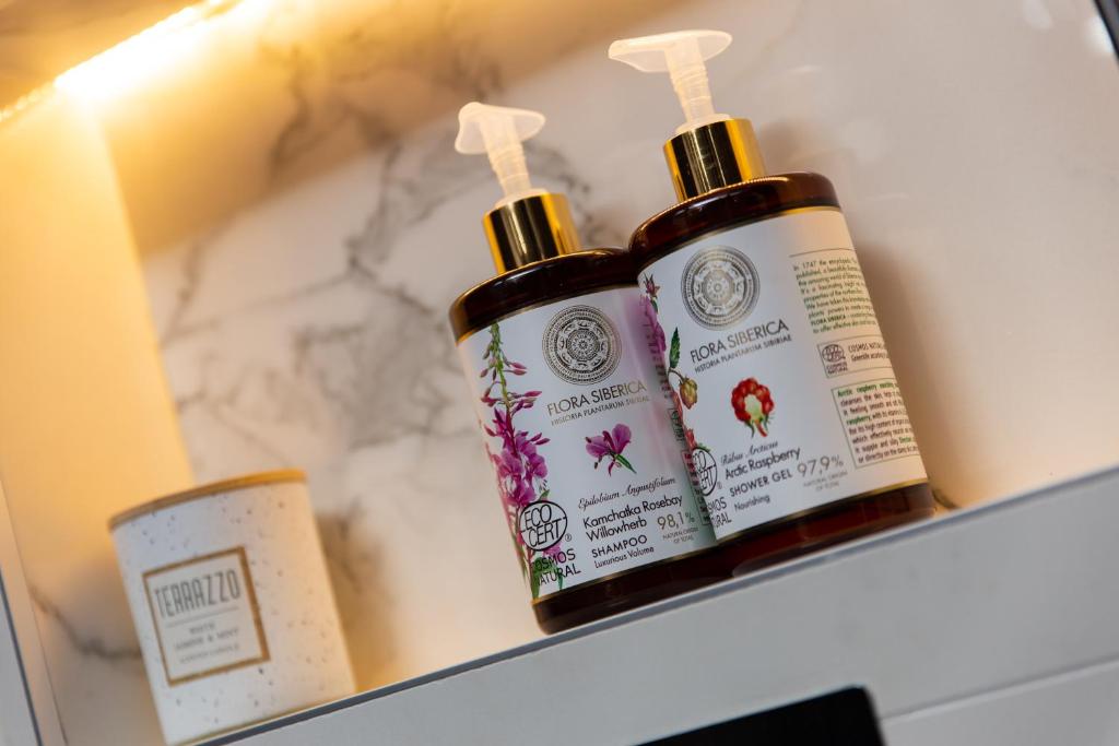 Luxury Number 1 Apartments - 16