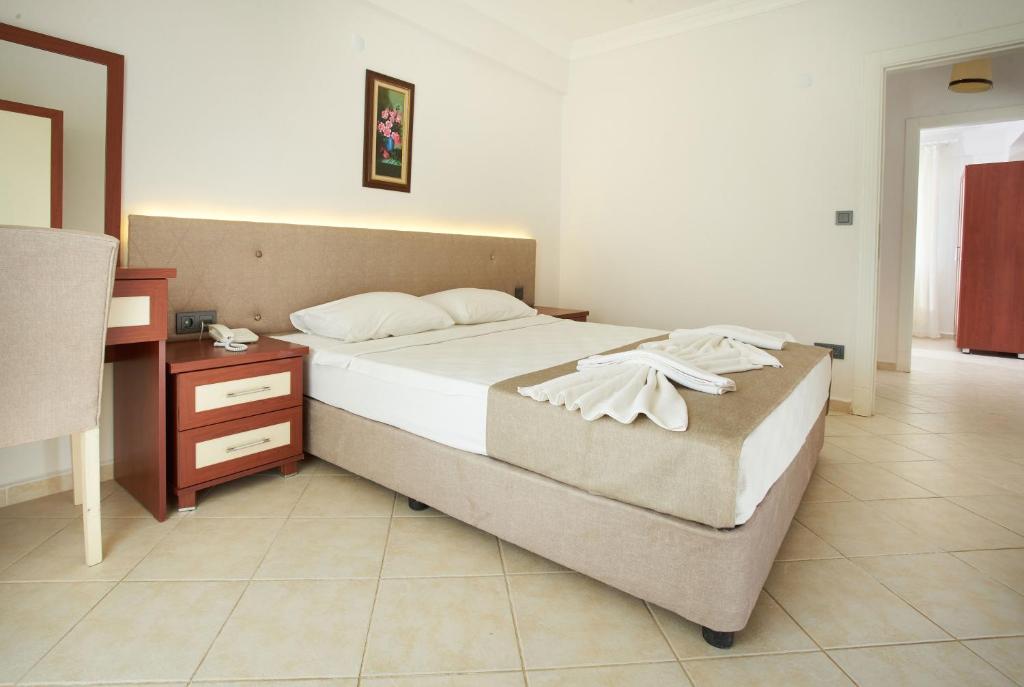 Larimar Suite Hotel - 11