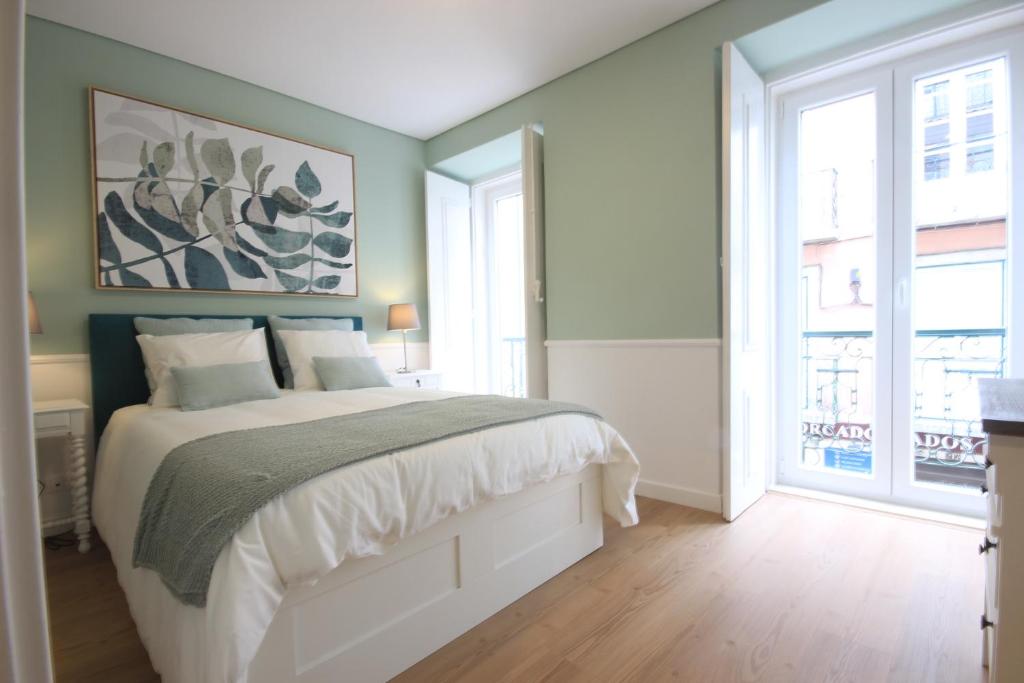 Minty Fresh Apartment