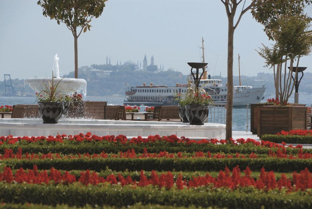 Zahrada ubytování Four Seasons Hotel Istanbul at the Bosphorus