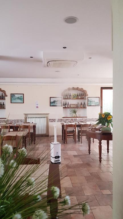 Restoran või mõni muu söögikoht majutusasutuses Albergo Ristorante Bergallo