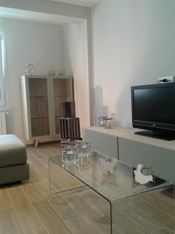 TV a/nebo společenská místnost v ubytování Alquiler Aptos en Santander (Centro)
