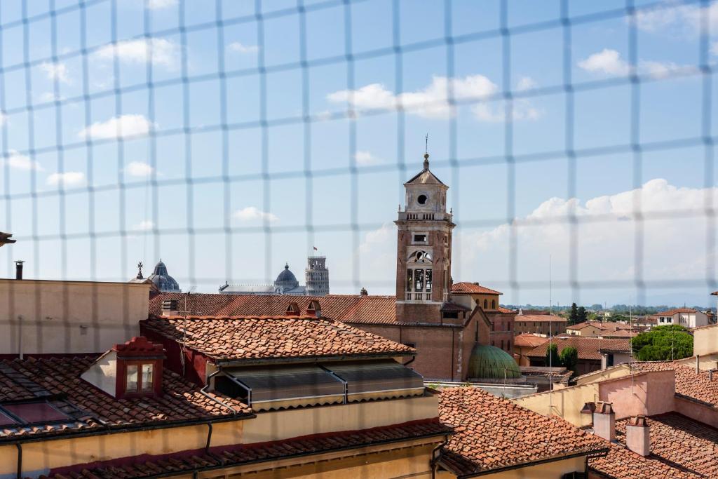 Fotografia z galérie ubytovania Nella Torre del Poschi Penthouse with Roof Terrace v destinácii Pisa