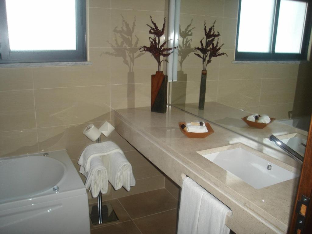 
Honeymoon Suite with Balcony
