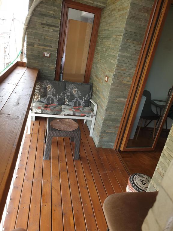 Elisabet Tirana - Apartment With Balcony
