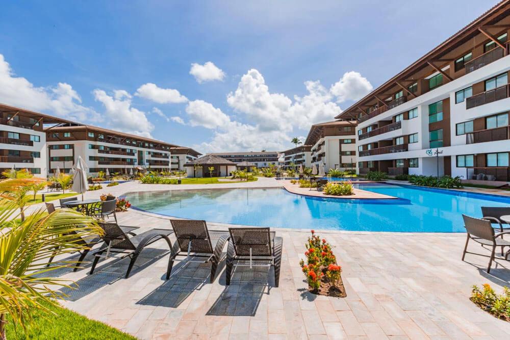 Flat no Resort Cupe Living na Praia Muro Alto Porto de Galinhas