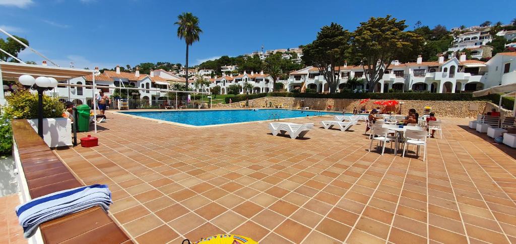 Apartamento en Playa Son Bou, Son Bou – Precios actualizados 2023