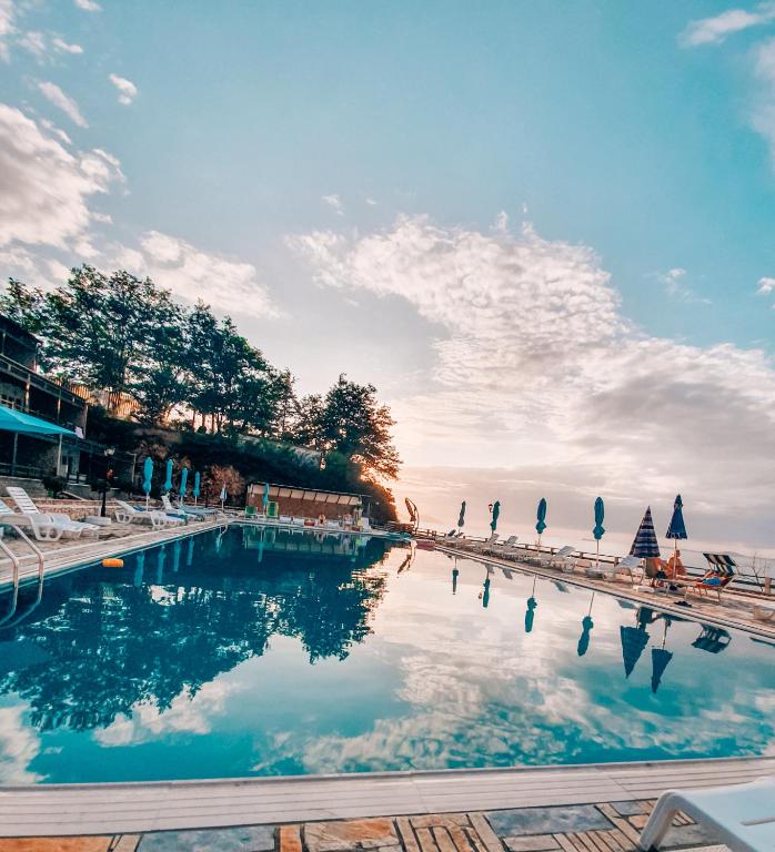 Aqua Holiday Apartments - Image 7