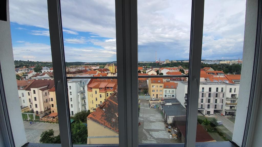 Widok na miasto Pilzno z tego apartamentu