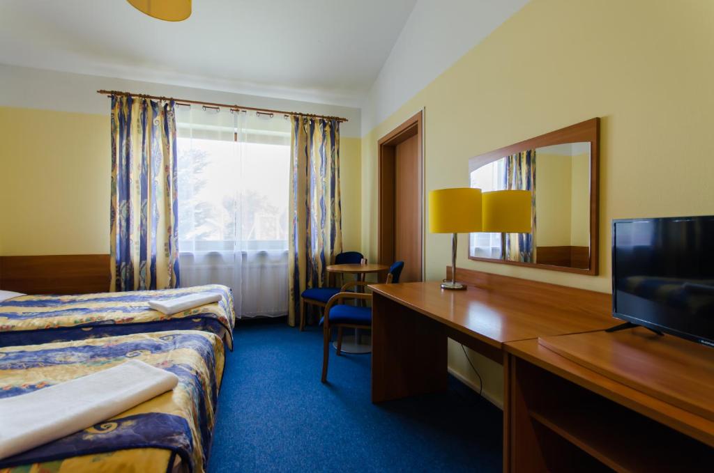 HOTEL A4 Airport Kraków MOP Morawica - Standard Family Room