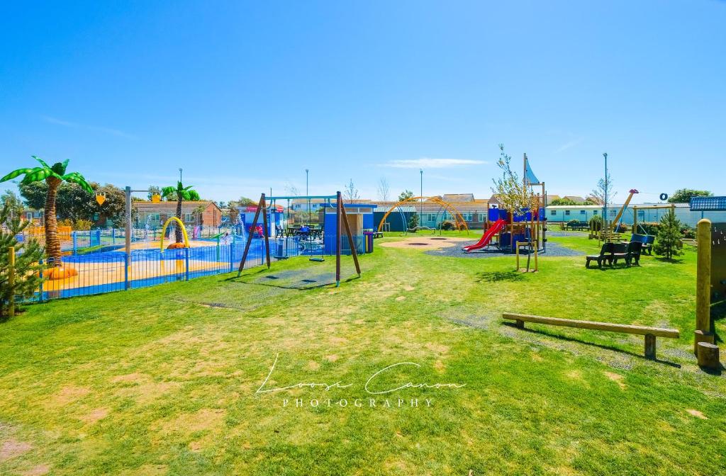 Детская игровая зона в Sea 'n' Stars Platinum Plus Holiday home with Views, Free Wifi and Netflix