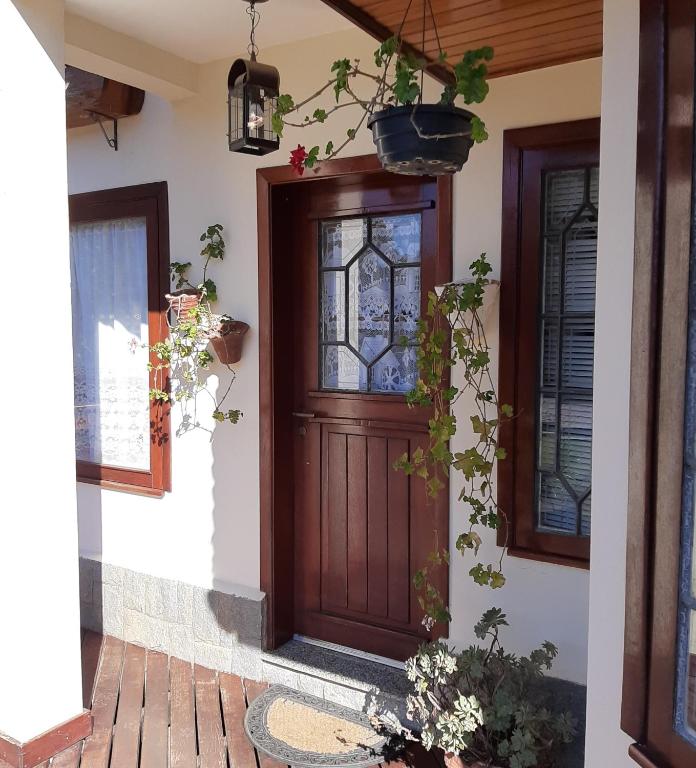  Casa alto padrão em Condominio Fechado com muito lazer