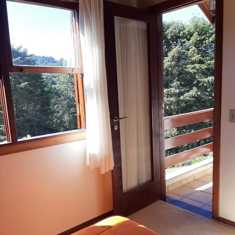  Casa alto padrão em Condominio Fechado com muito lazer