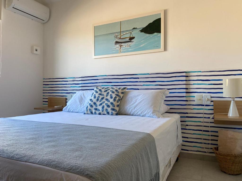  Casa Super Charmosa em Condomínio na Praia
