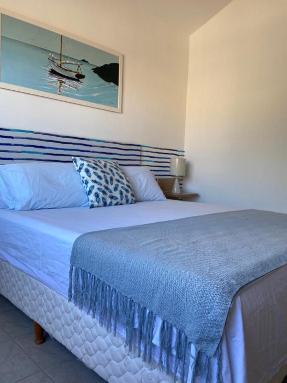  Casa Super Charmosa em Condomínio na Praia