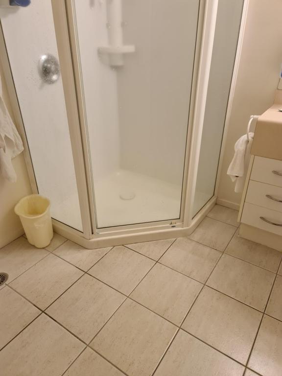 Oceanside Resort & Twin Towers - Resim 34