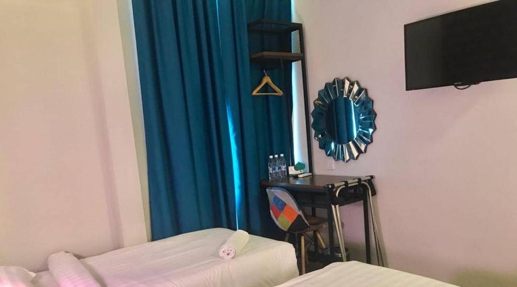 W Hotel Cemerlang - Triple Chambre De Luxe