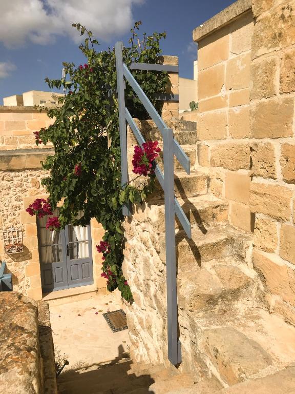 Fotografie z fotogalerie ubytování L'Gharix Temple Retreat v destinaci Xagħra