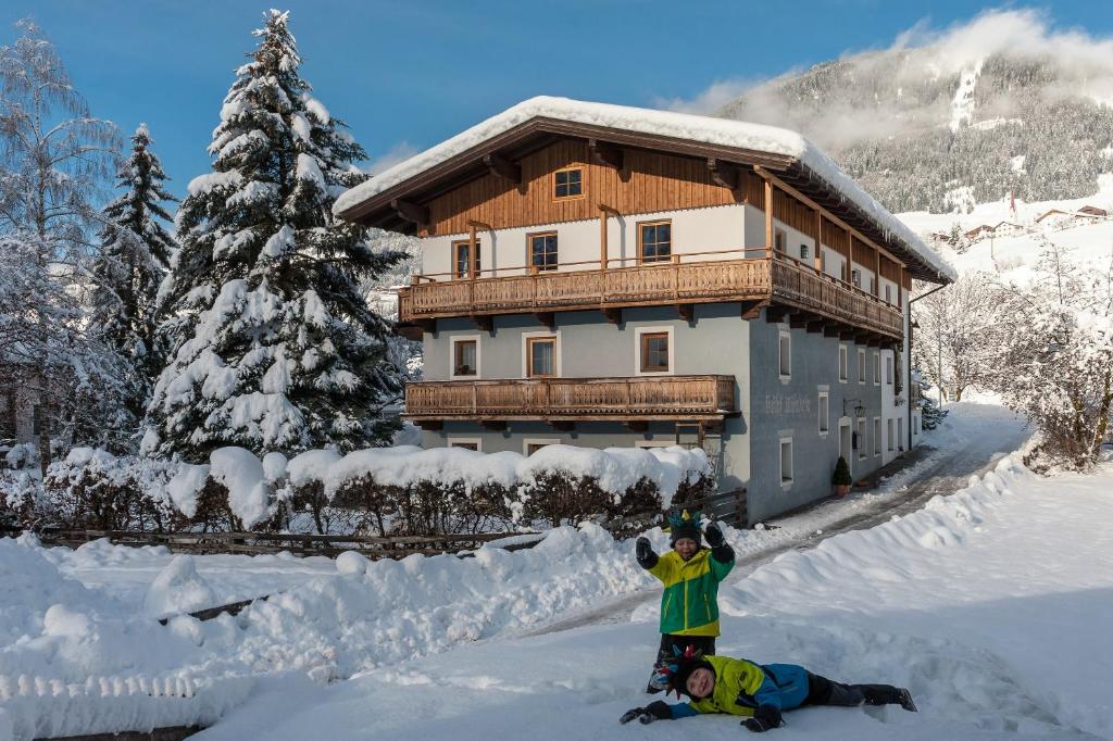 Residence Mitterdorfer during the winter
