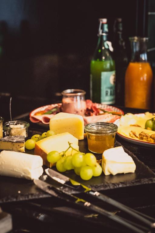 HENRI Hotel Wien Siebterbezirk - Resim 32