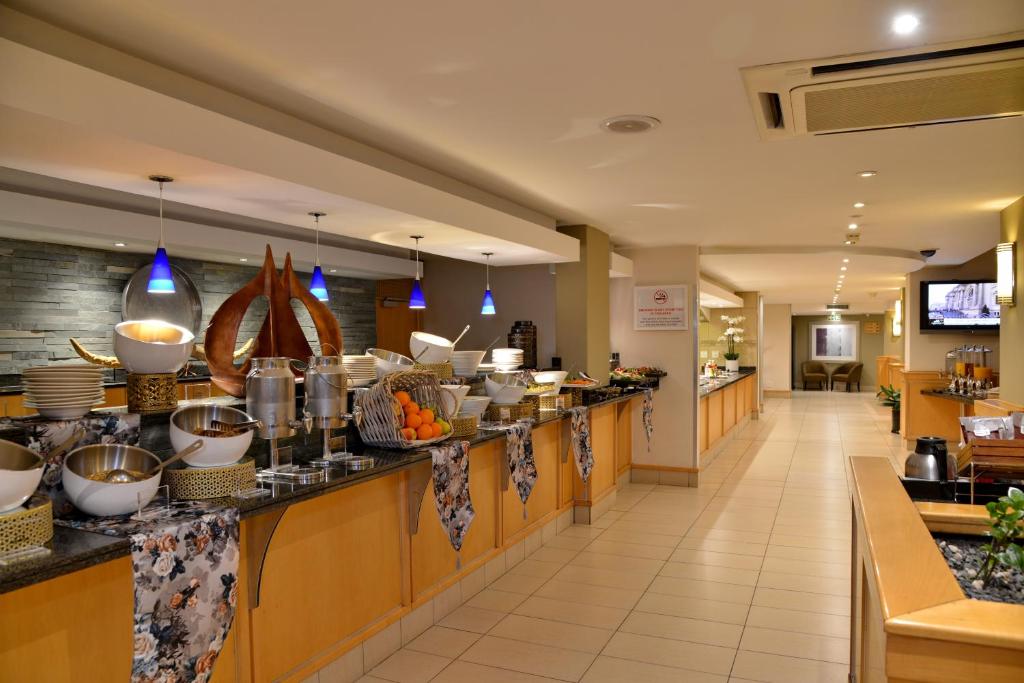 Road Lodge Sandton photo