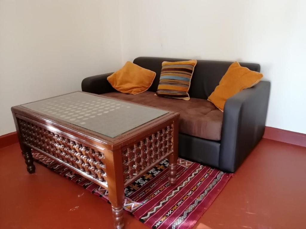 Posezení v ubytování Riad Darga Rouge