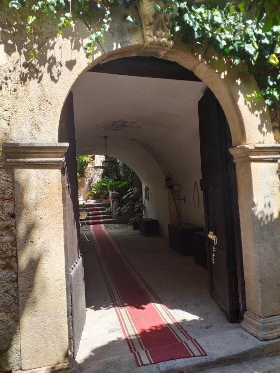 Fotografie z fotogalerie ubytování Palazzo Caracciolo v destinaci Gerace