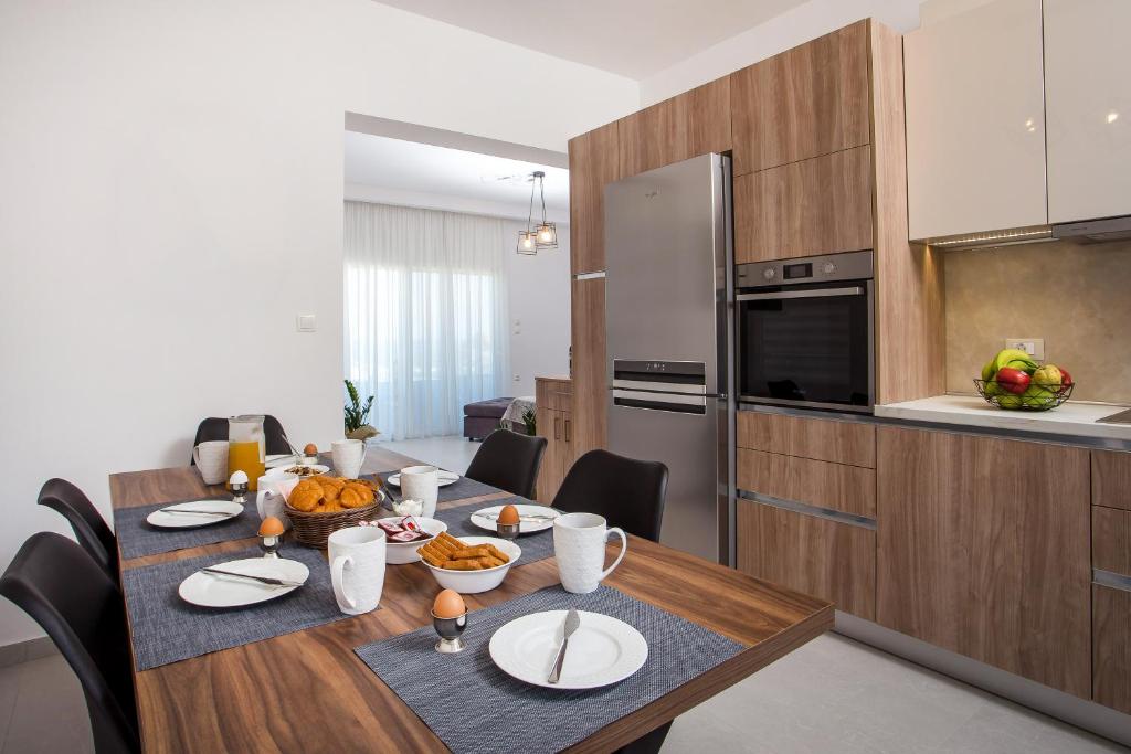 Kuchyň nebo kuchyňský kout v ubytování Kalathos Sea View House